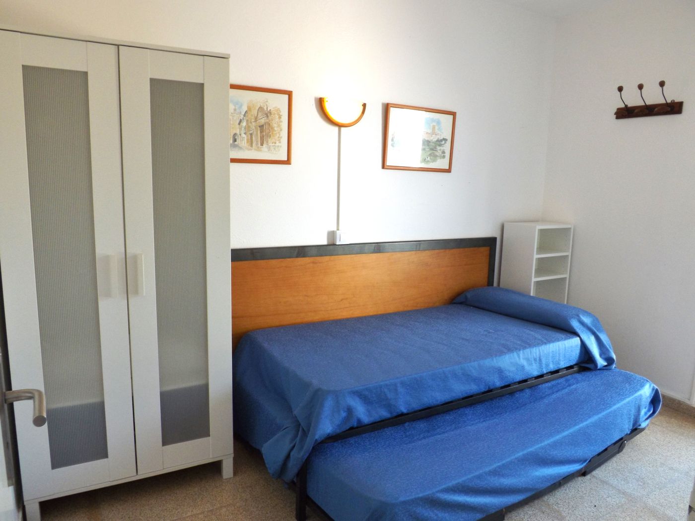 Nure-Cel-Blau-Room-47