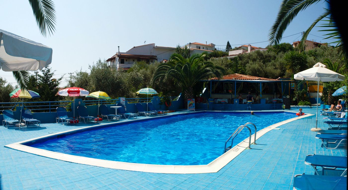 Nikolas-Studios-Pool-3