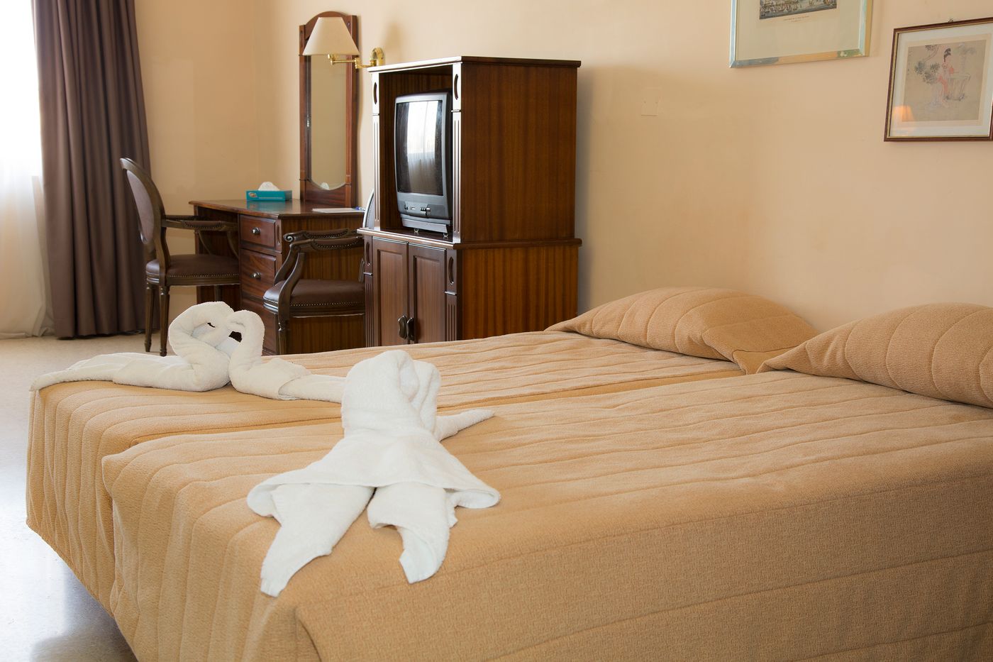 The-Bugibba-Hotel-Room-30