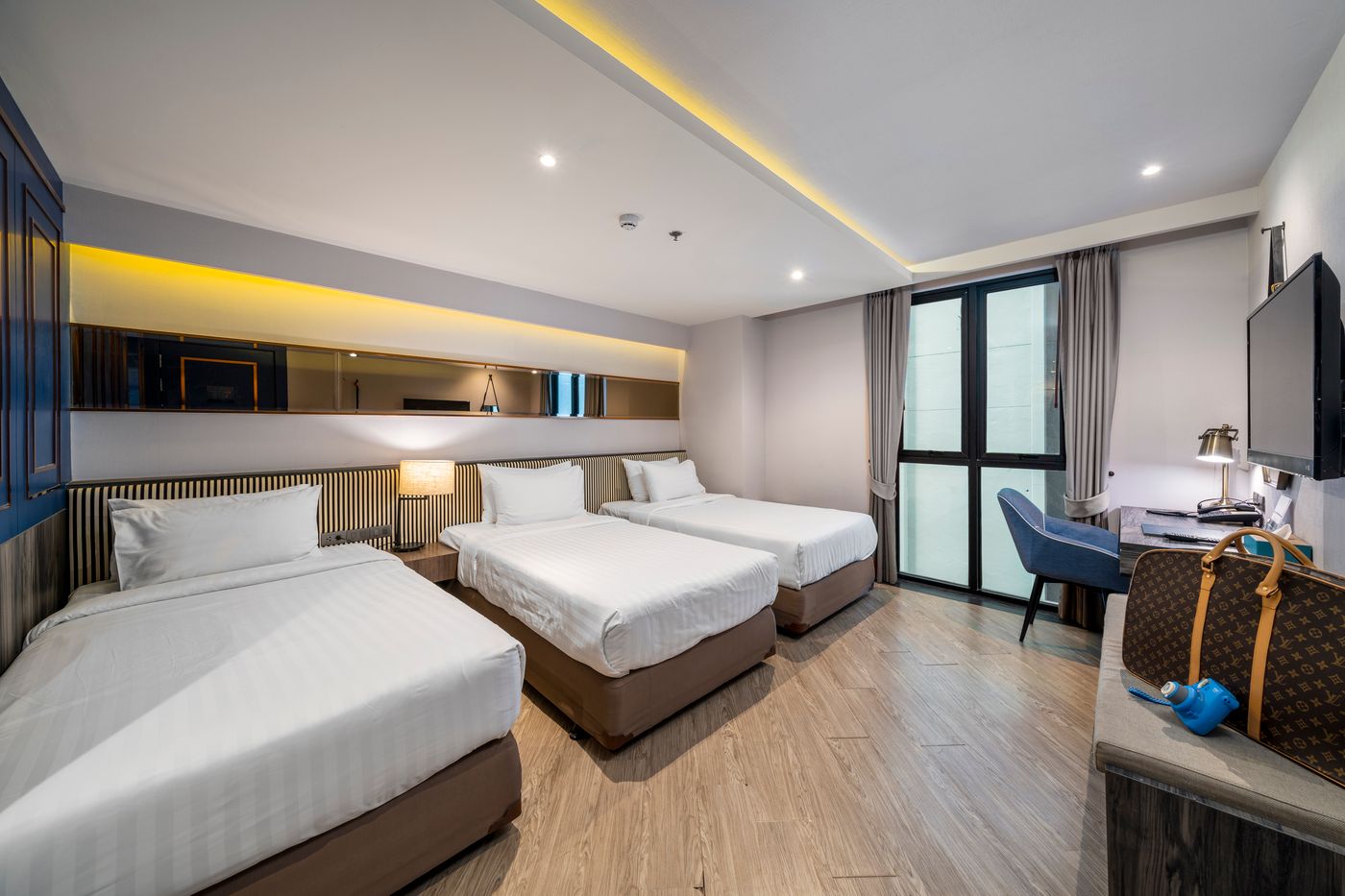 Vince-Hotel-Pratunam-Room-25