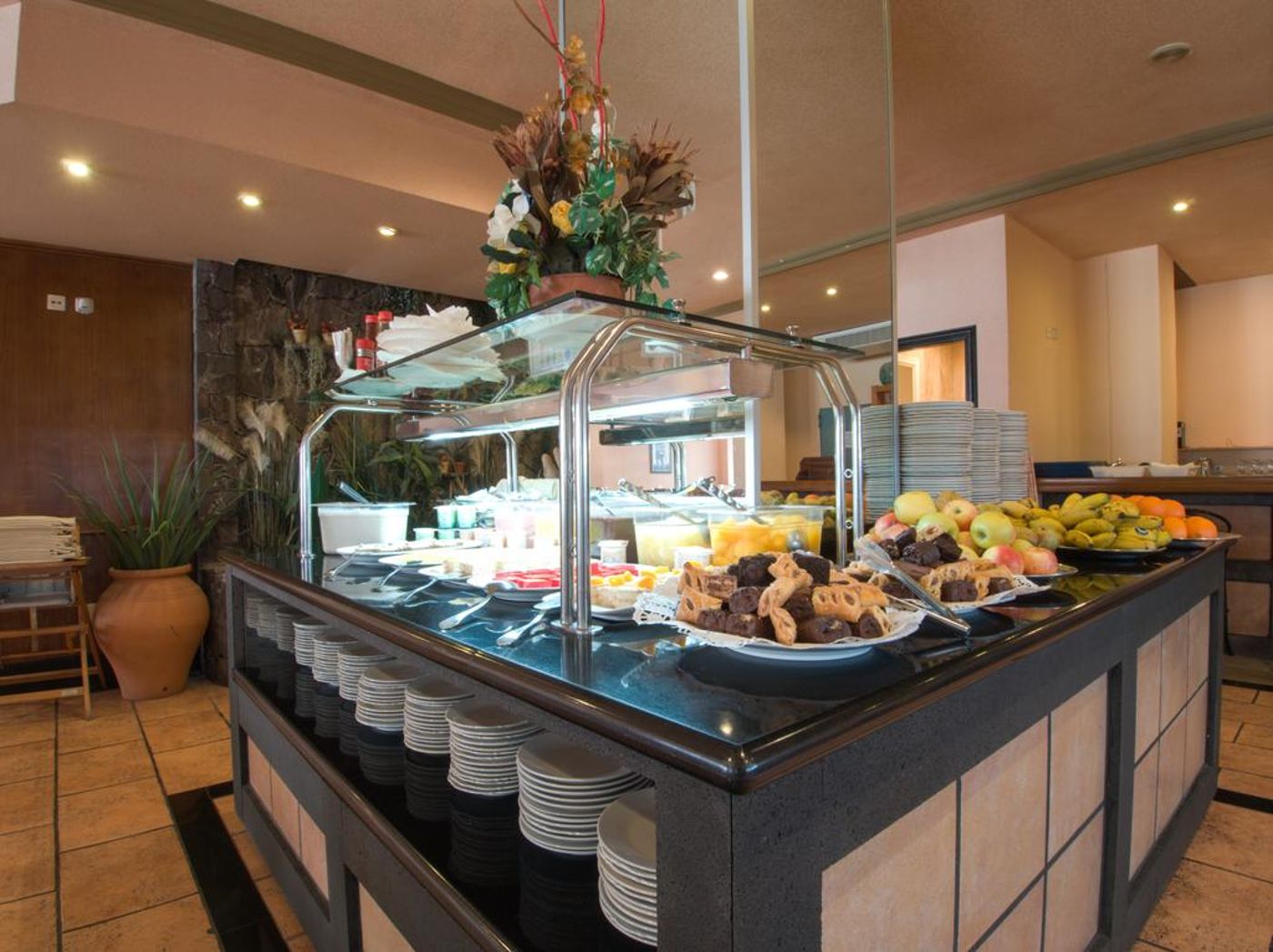 Zentral-Center---Adults-Only-Restaurant-33