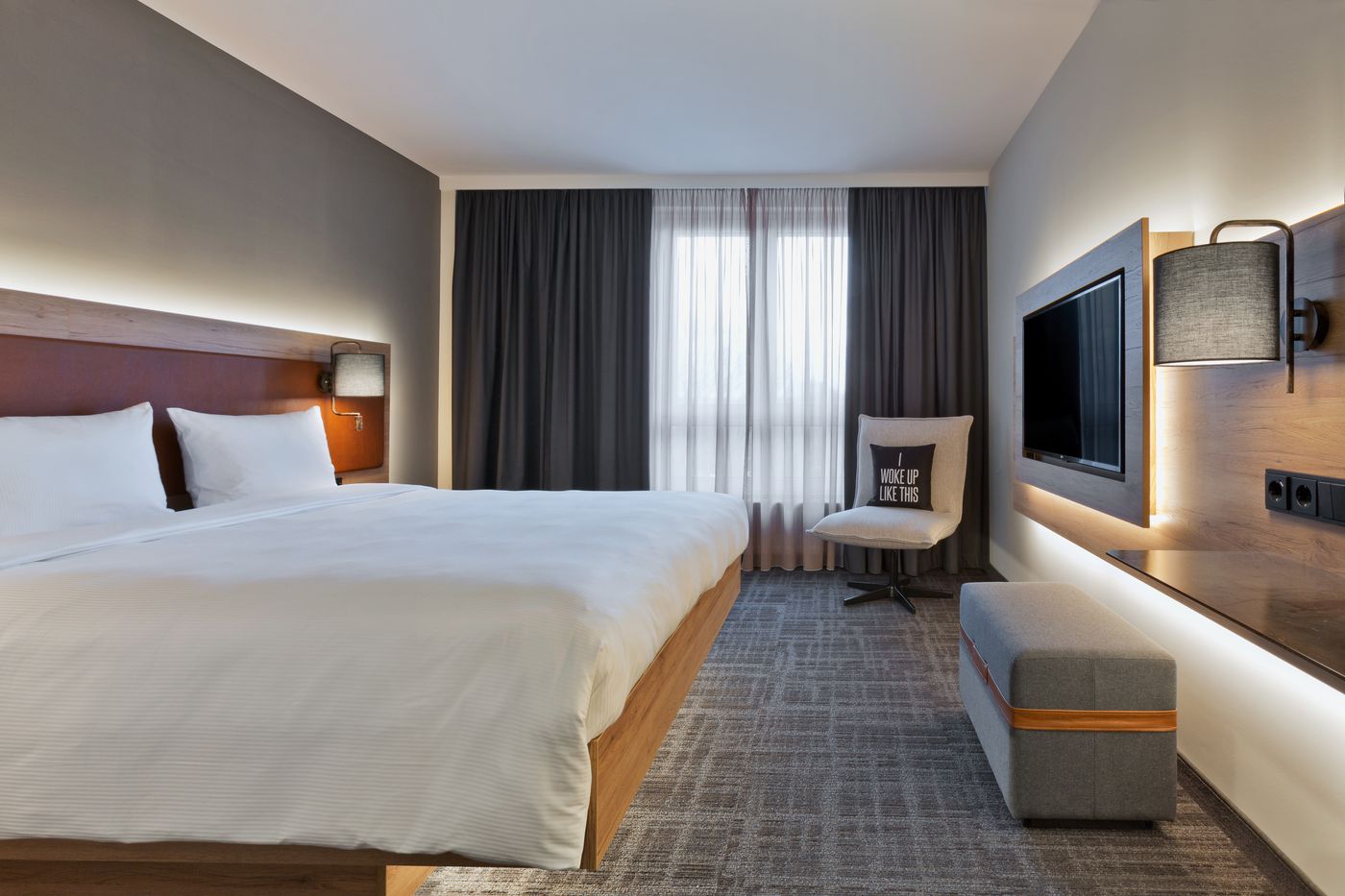 Moxy-Berlin-Humboldthain-Park-Room-7