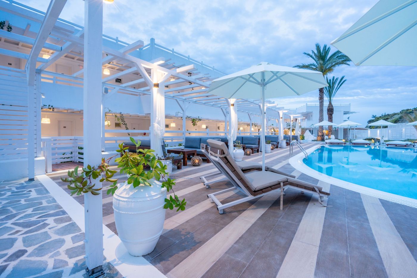 Aloe-Hotel-Faliraki---Adults-Only-Pool-9