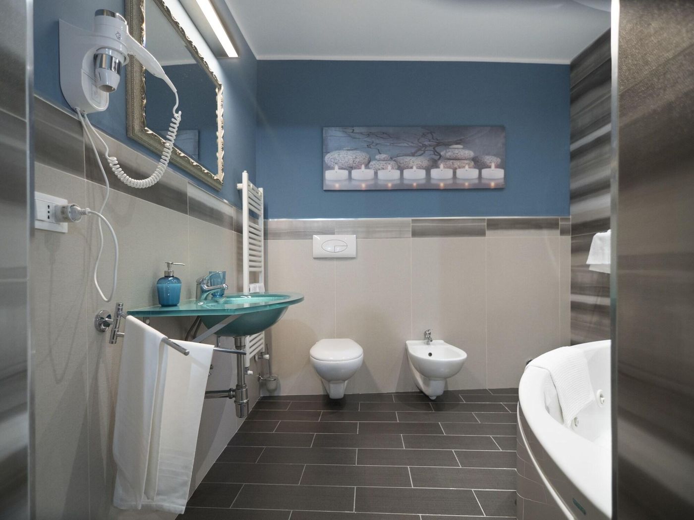 Marini-Bed-Breakfast-Room-18