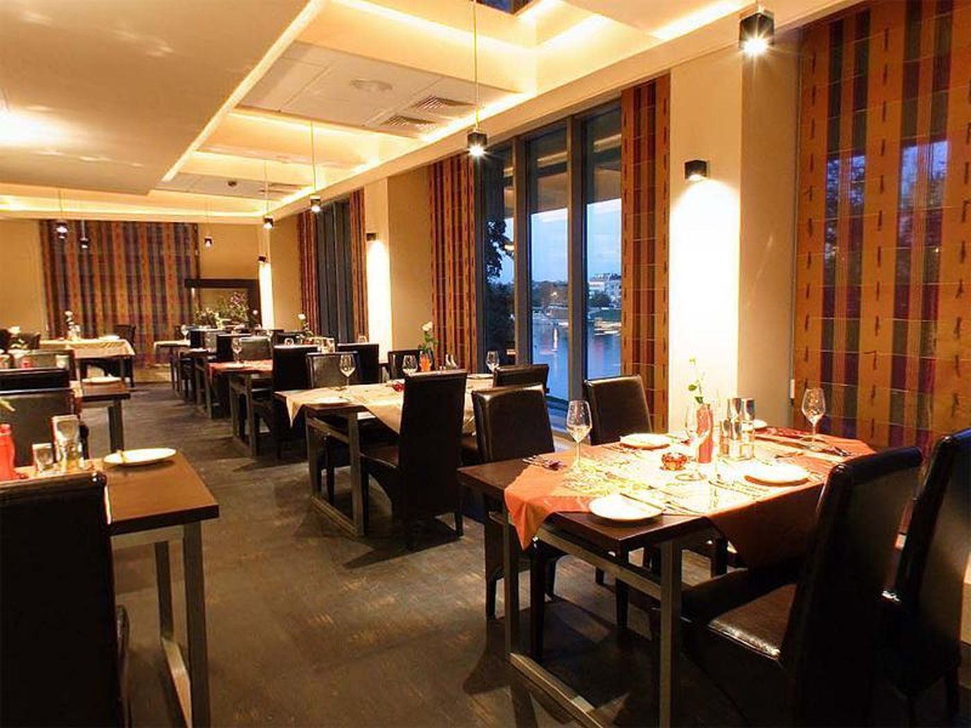 Poleski-Poland-KRAKOW-Restaurant-4