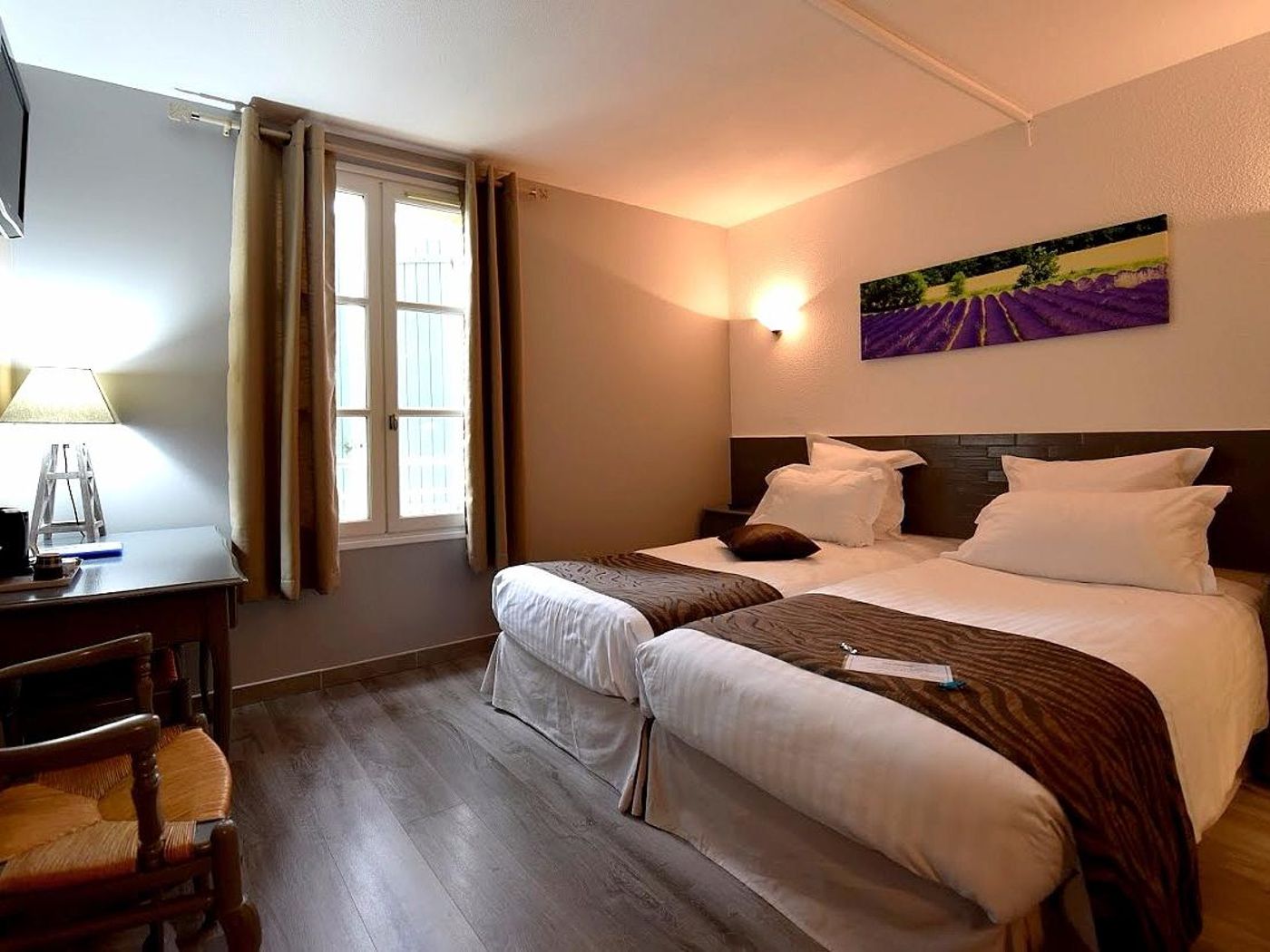 La Ferme-France-AVIGNON-Room-7