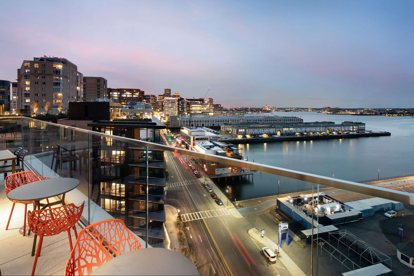 Hyatt-Place-Boston-seaport-district-Terrace-54
