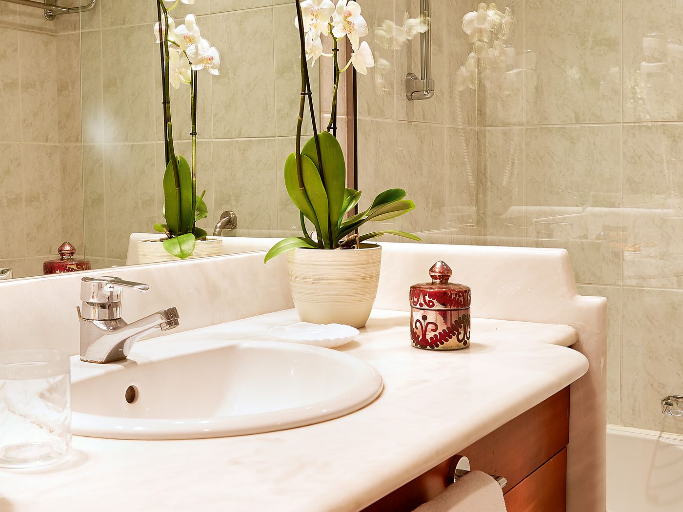 Grecotel-Luxme-Daphnila-Bay-Dassia-Room-22