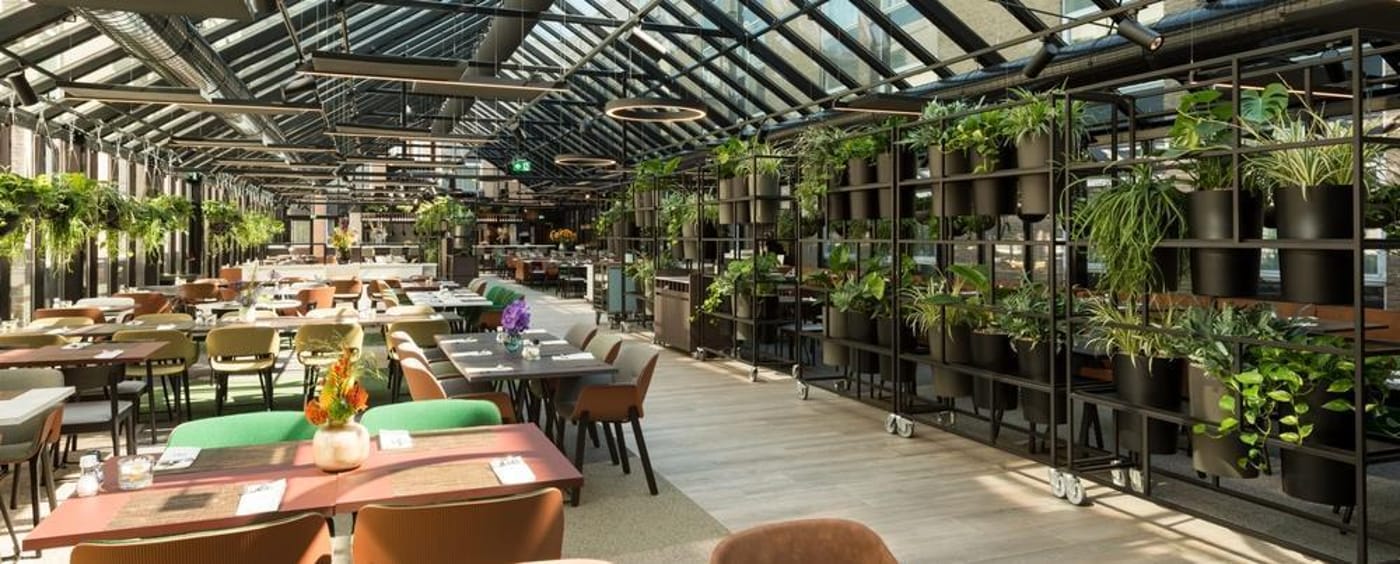 NH-Amsterdam-Schiphol-Airport-General-view-18