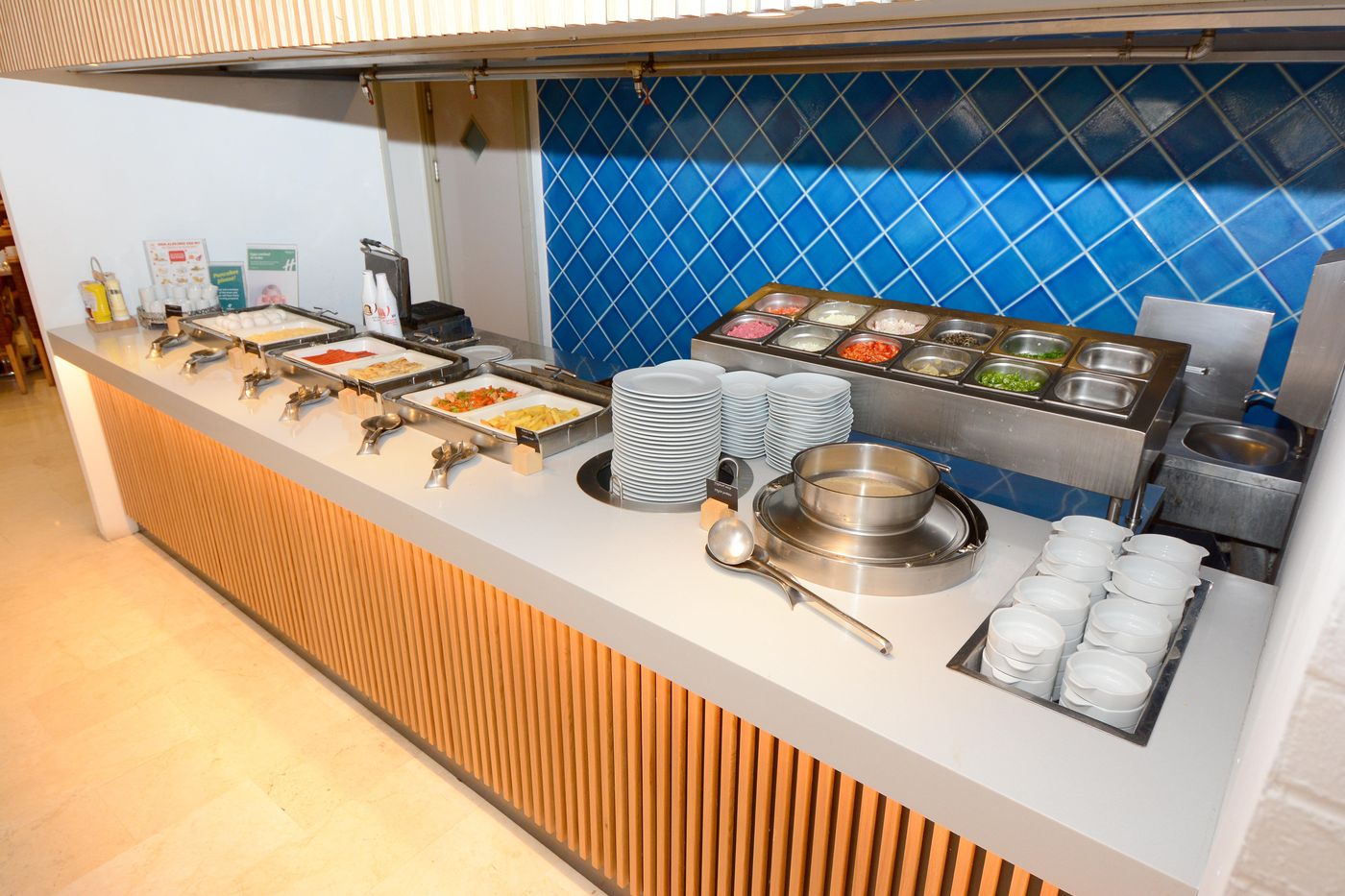 Holiday-Inn--Istanbul-City-Restaurant-30