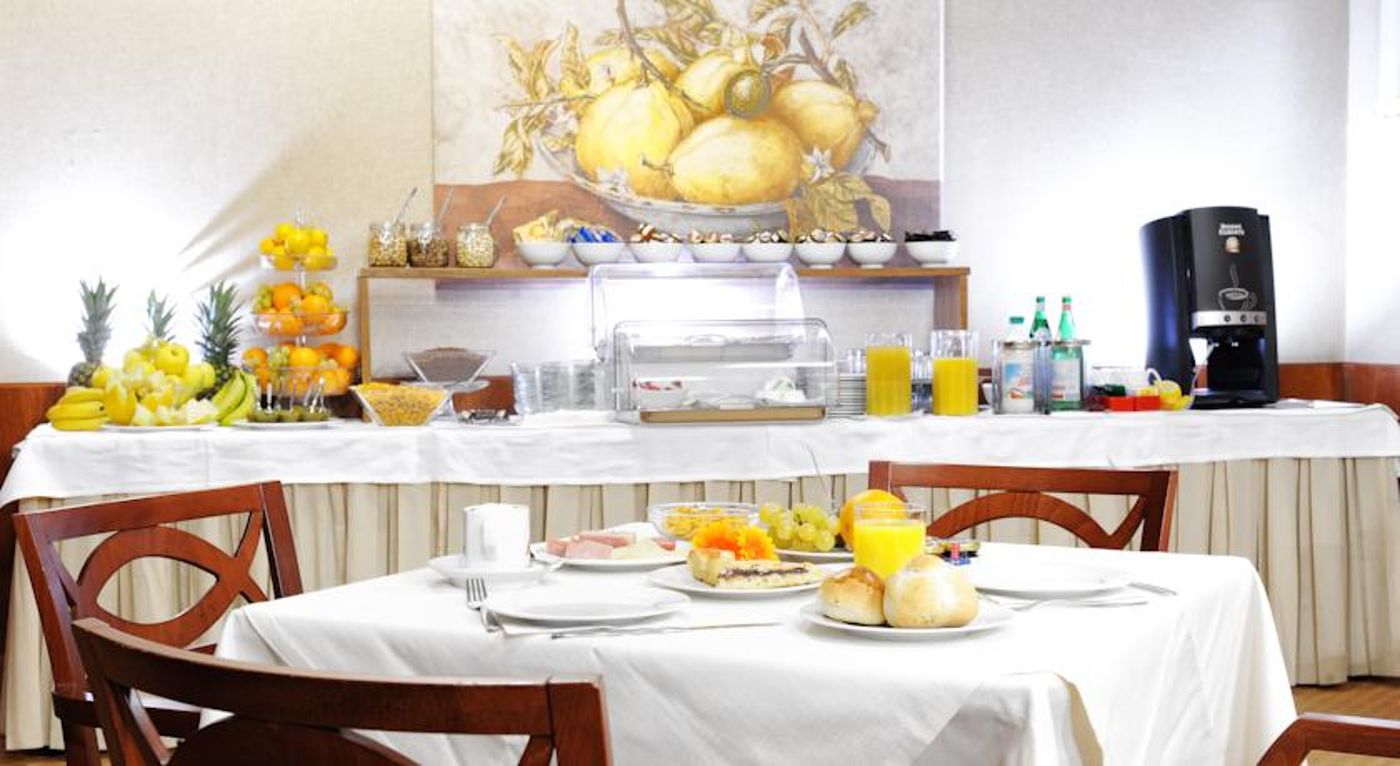 LH-Hotel-Lloyd-Rome-Restaurant-40