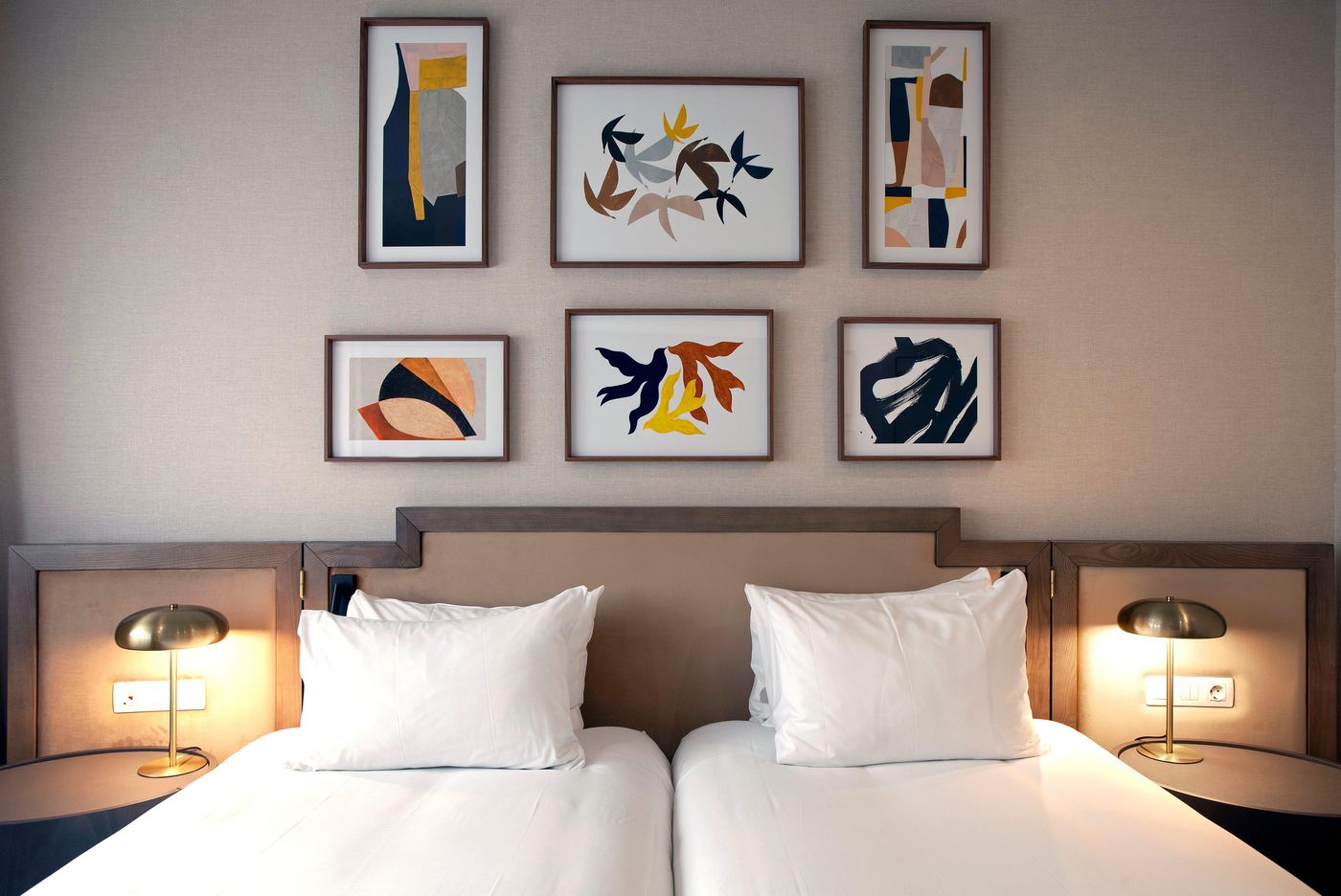 Holiday-Inn-Madrid-Las-Tablas-Room-17