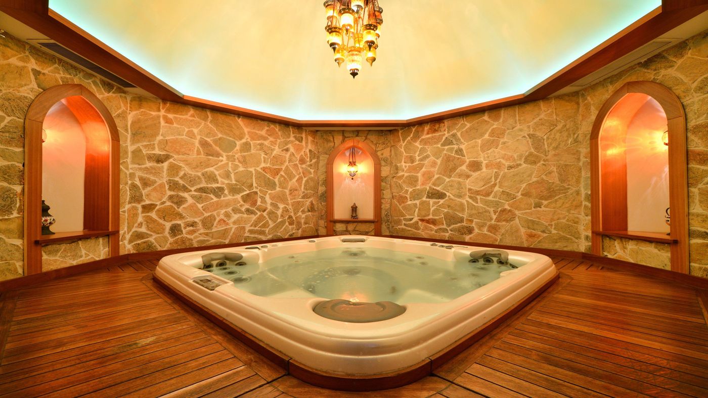 Holiday-Inn--Istanbul-City-Sports-and-Entertainment-38