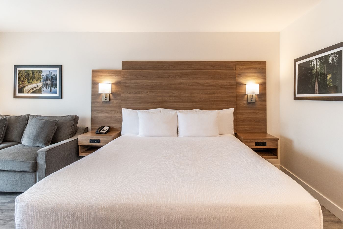 Atrium-Hotel-Vancouver-Room-41