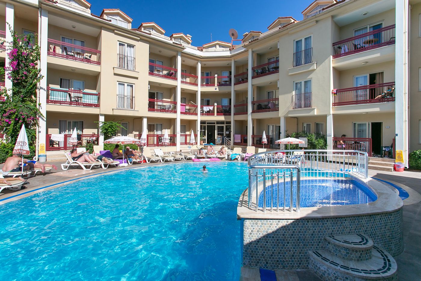 Club-Amaris-Apartments-General-view-5