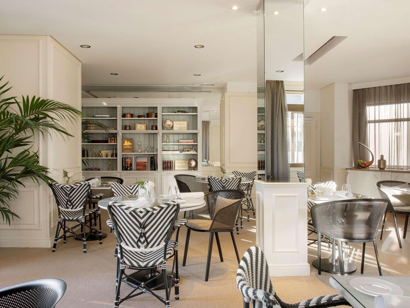 F-nix-Gran-Melia-Restaurant-18