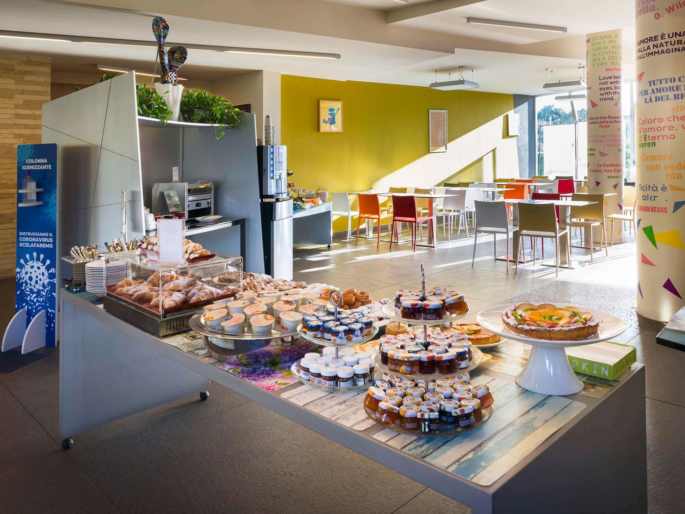 Ibis-Styles-Catania-Acireale-Restaurant-72