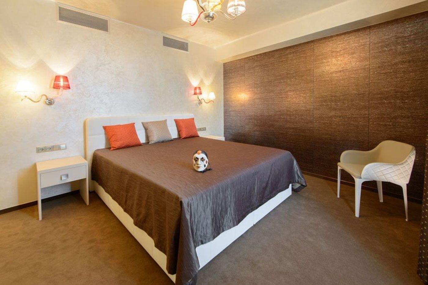 Myo-Hotel-Mysterius-Room-18