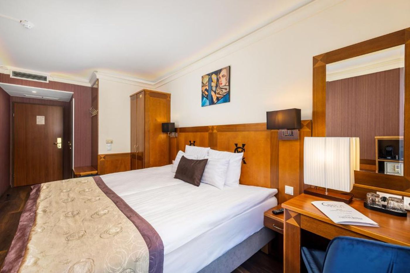 Carlton-Hotel-Buda-Castle-Room-24
