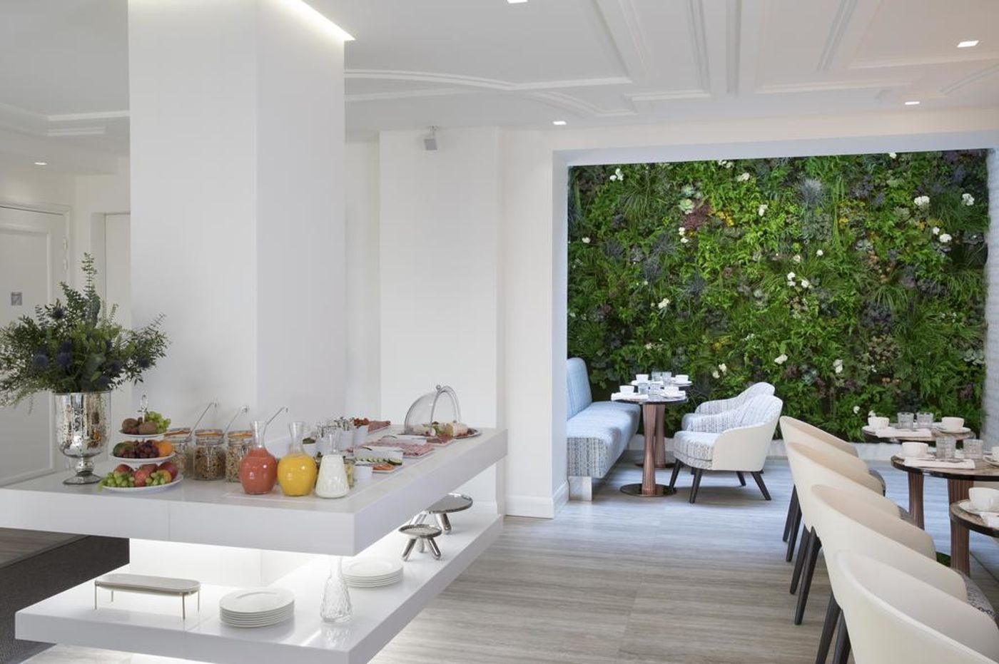 Hotel-Dress-Code-Restaurant-3