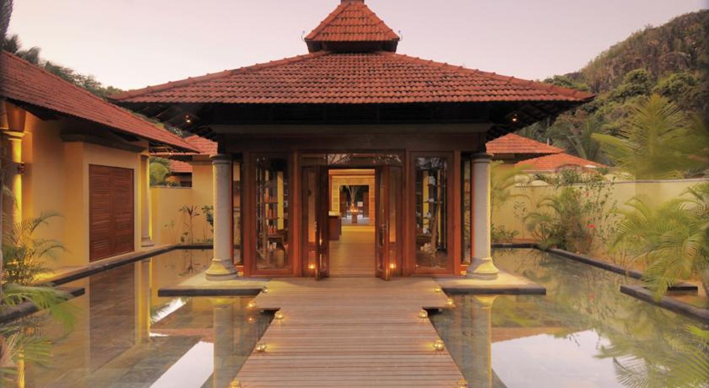 Sainte Anne Island - Beachcomber & Spa