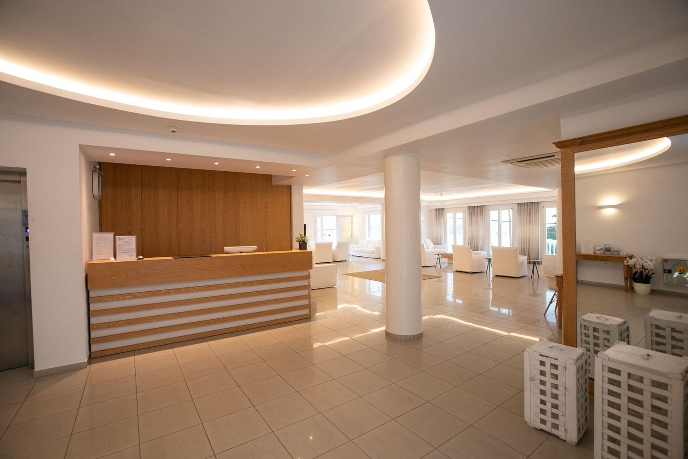 The-George-Hotel-Lobby-50