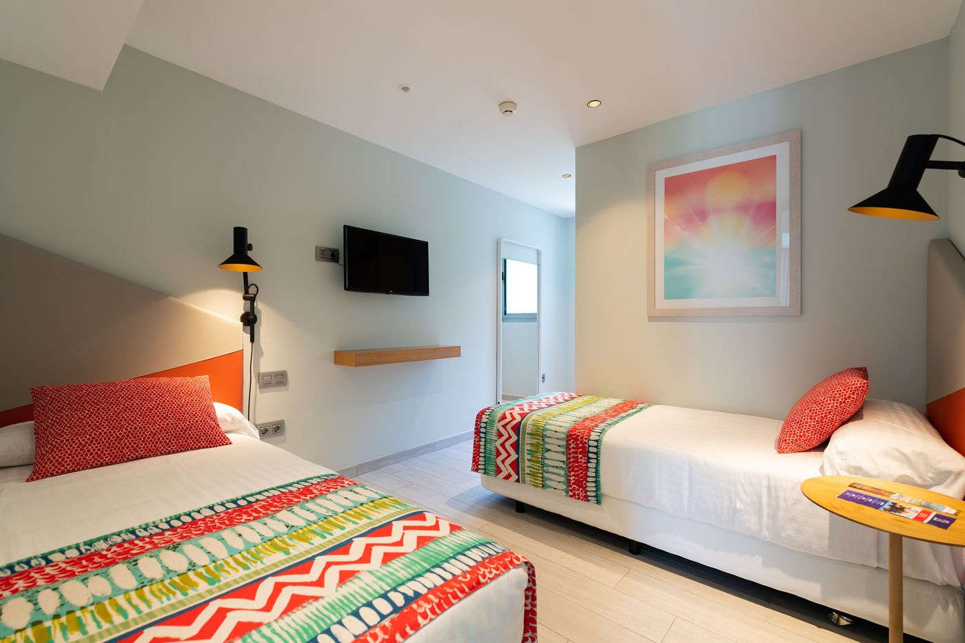 New - Cordial Mogan Solaz