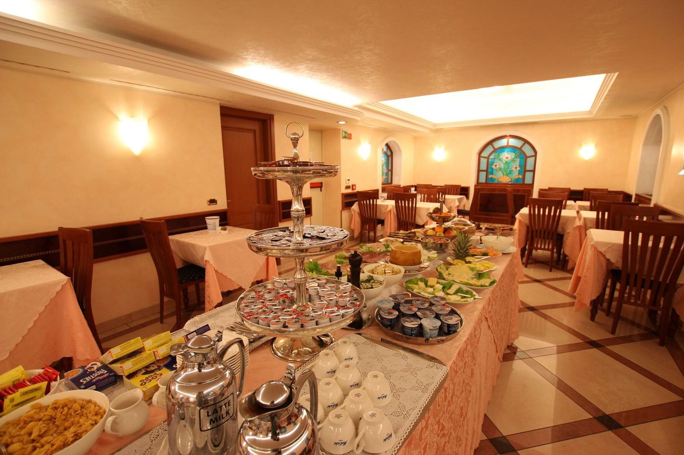 Montebianco---Mokinba-Hotels-Restaurant-24