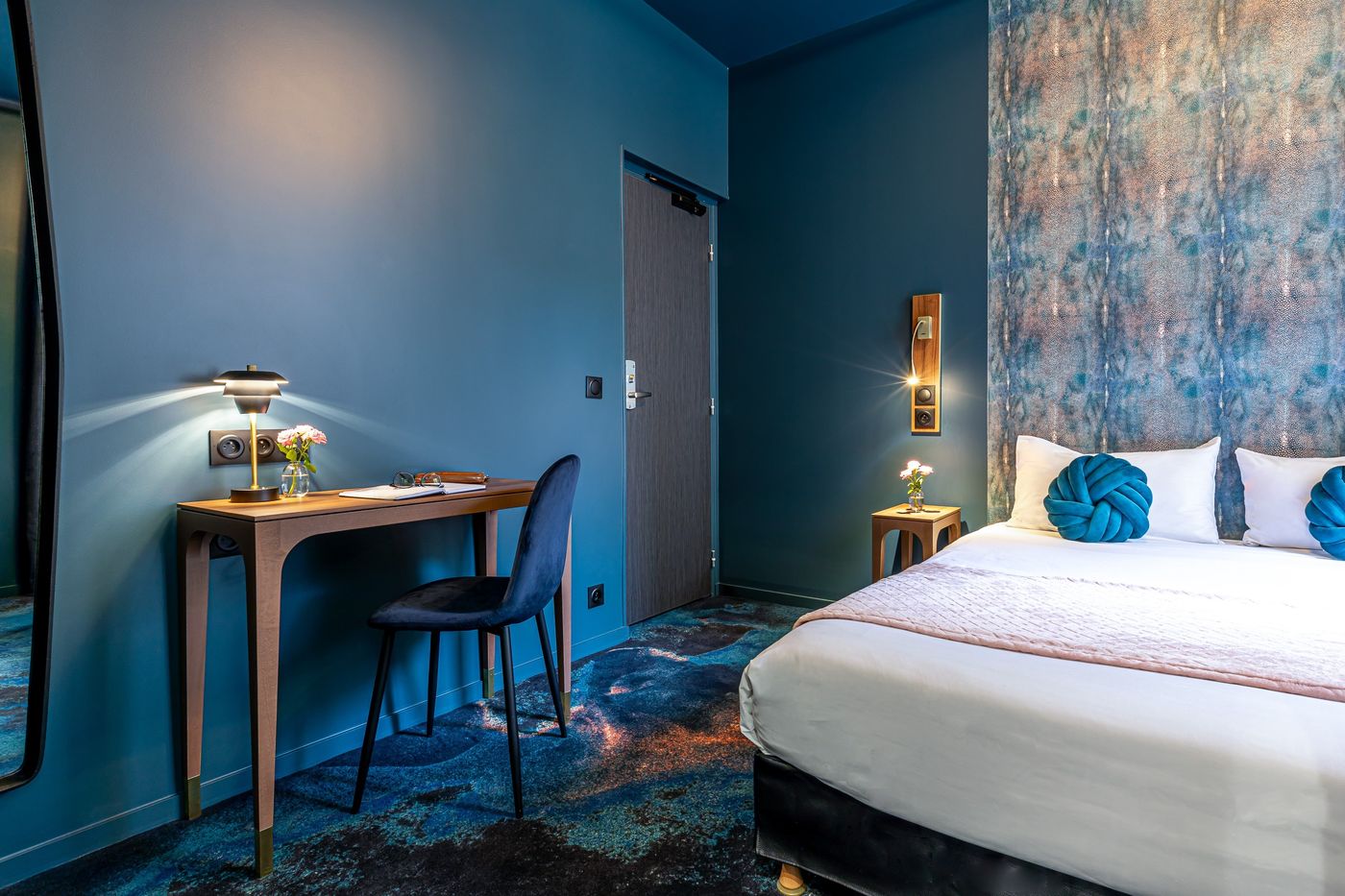 Hotel-Glasgow-Monceau-by-Patrick-Hayat-Room-24