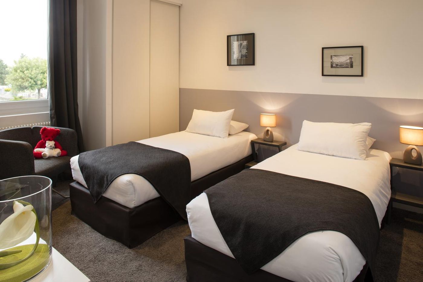 Logis Hôtel les Pierres Dorées - France - AMBERIEUX D'AZERGUES - Room - 3