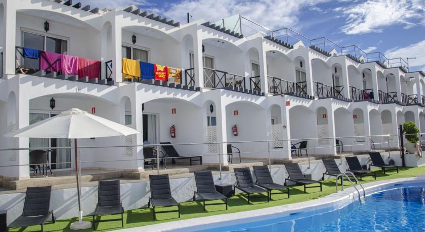 Vista Bonita - Gay Only Resort