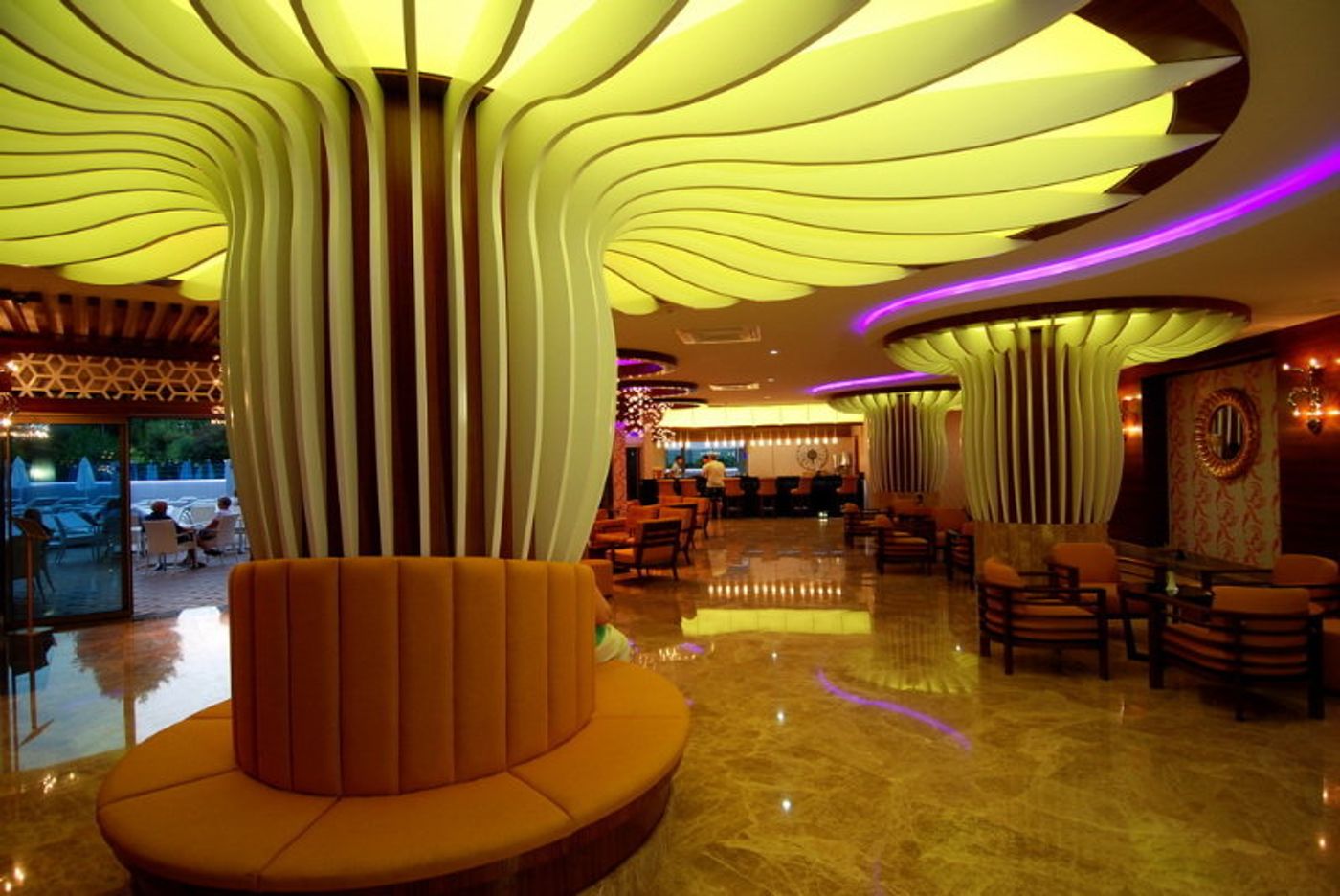 Grand-Zaman-Beach-Hotel-Lobby-21