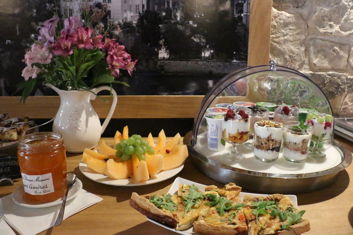 Hotel-at-The-White-Lily-Restaurant-10