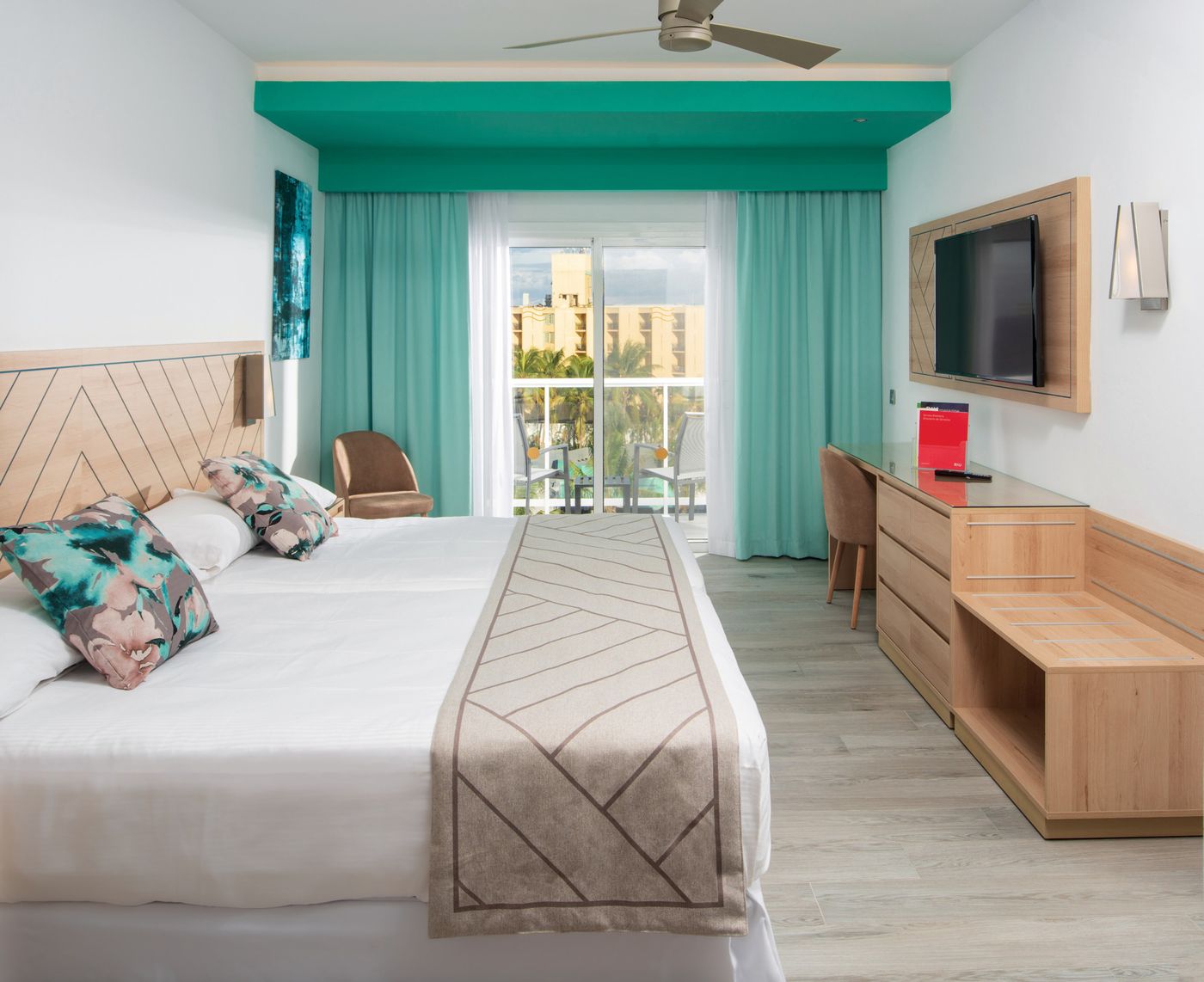 Riu-Ocho-Rios-All-Inclusive-Room-19