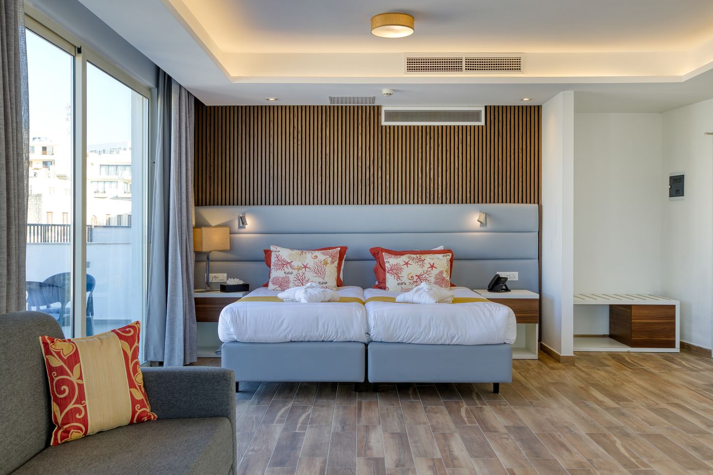 Solana-Hotel---Spa-Room-21