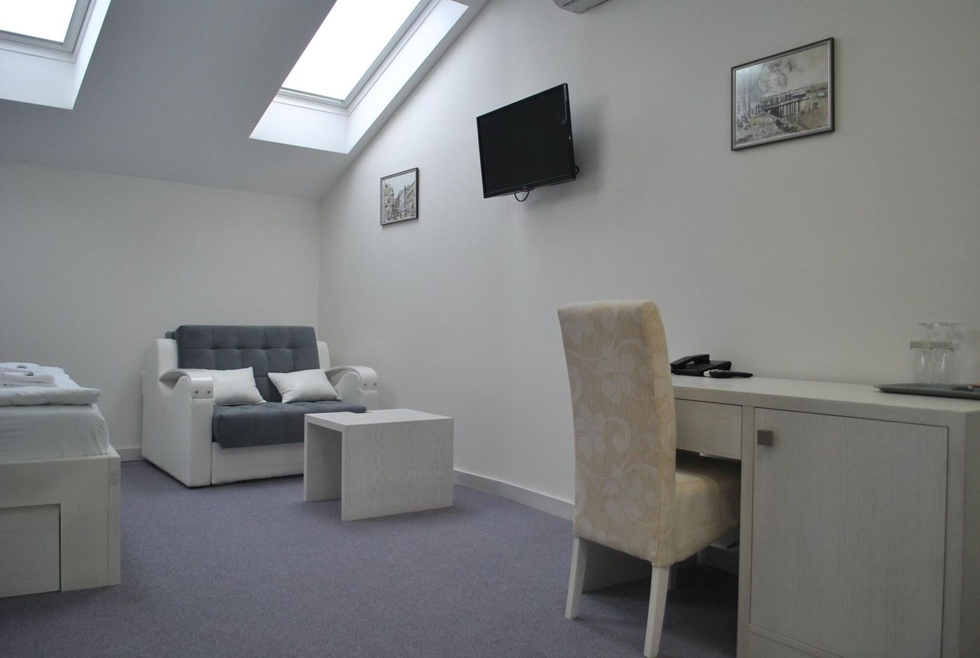 Villa Marija M.L.-Serbia-BELGRADE-Room-8