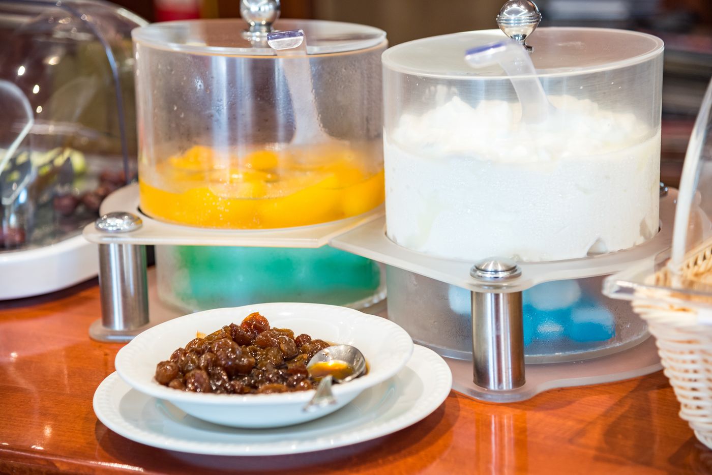 Andreolas-Luxury-Suites-Restaurant-35