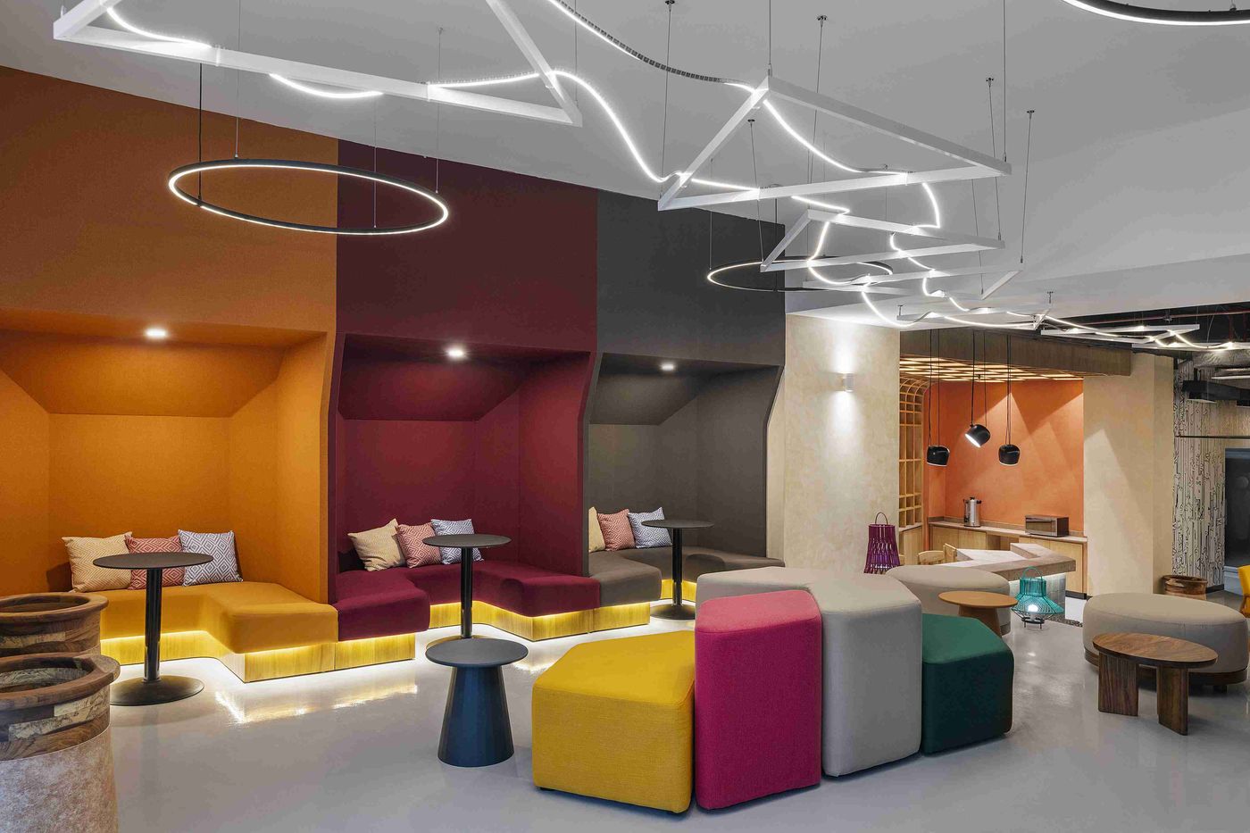 Aloft-Cancun-Lobby-42