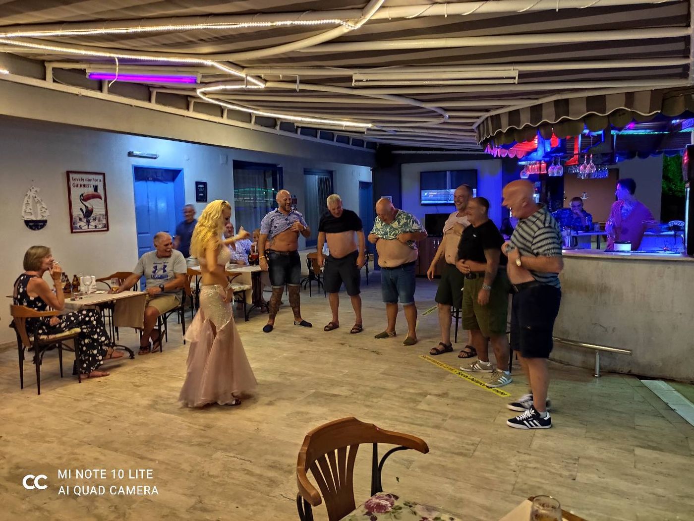 Happy-Apart-Hotel-Bar-70