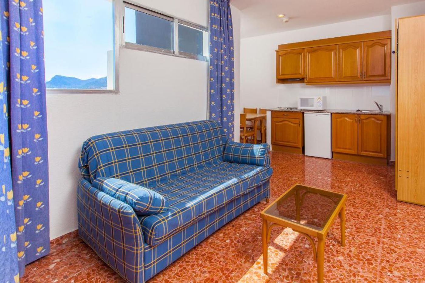 Port-Europa--Room-27