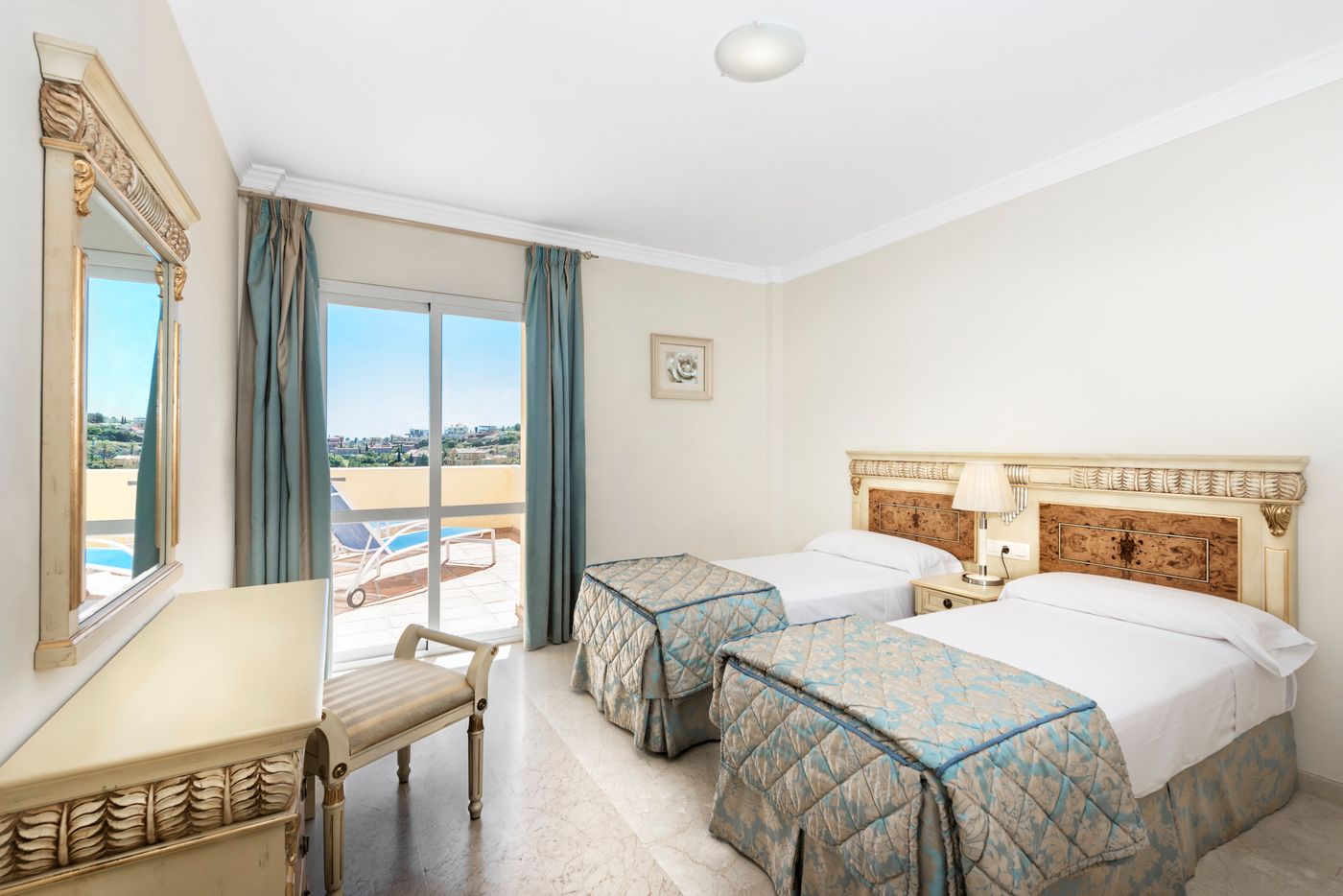 Colina-del-Paraiso-Room-27