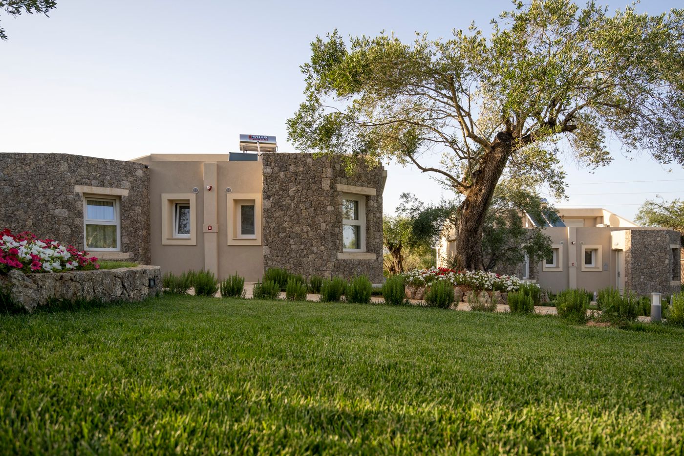 Debono-Hotel-Room-12