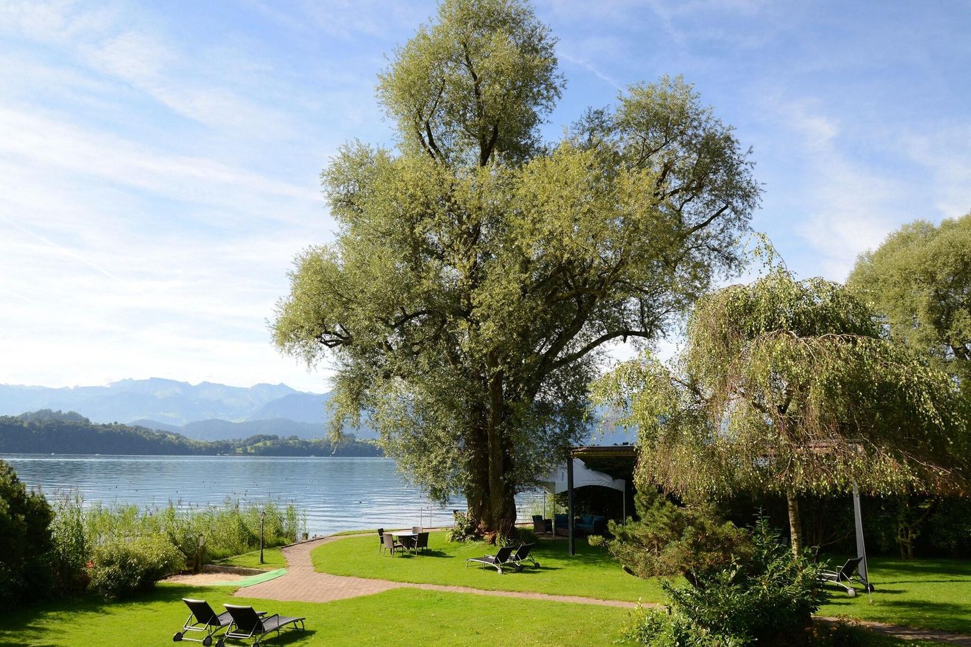 Schloss-Hotel – Swiss-Chalet Merlischachen-Switzerland-Kuessnacht-General view-10