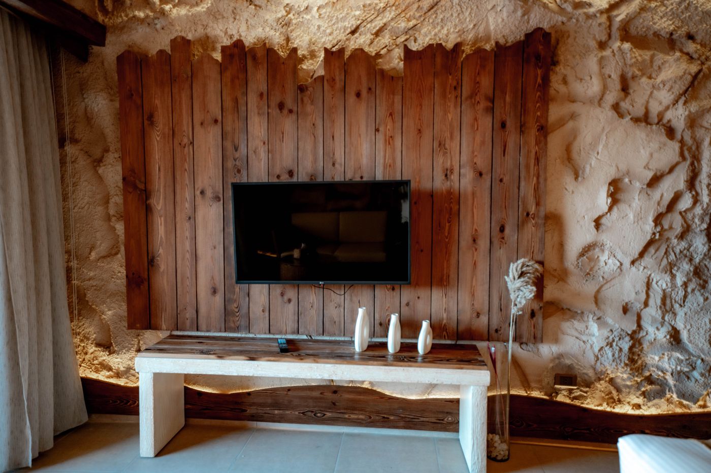 Caves Beach Resort - Adults Only (16+)