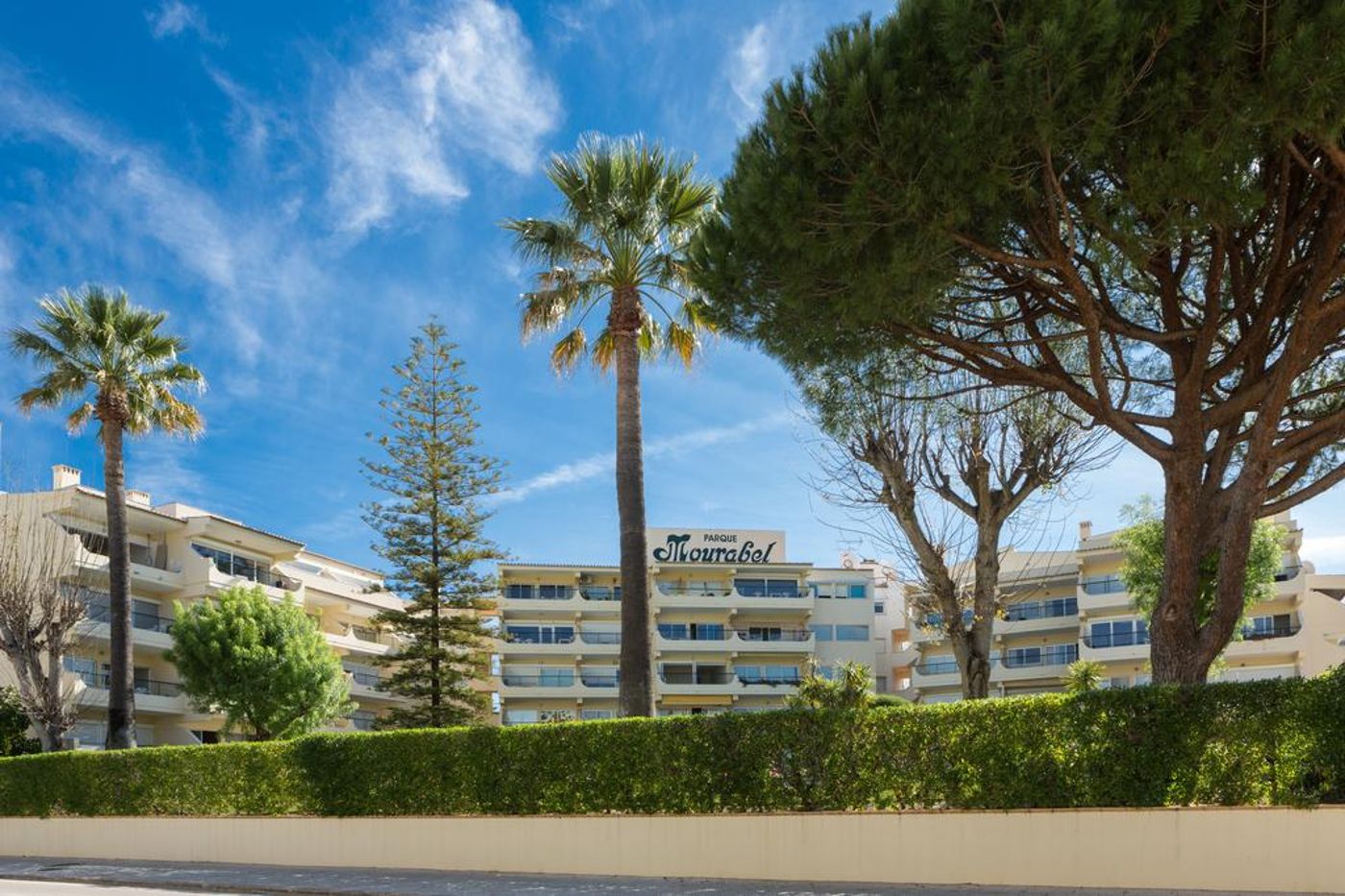 Parque Mourabel/Pe Do Lago/Oasis Village