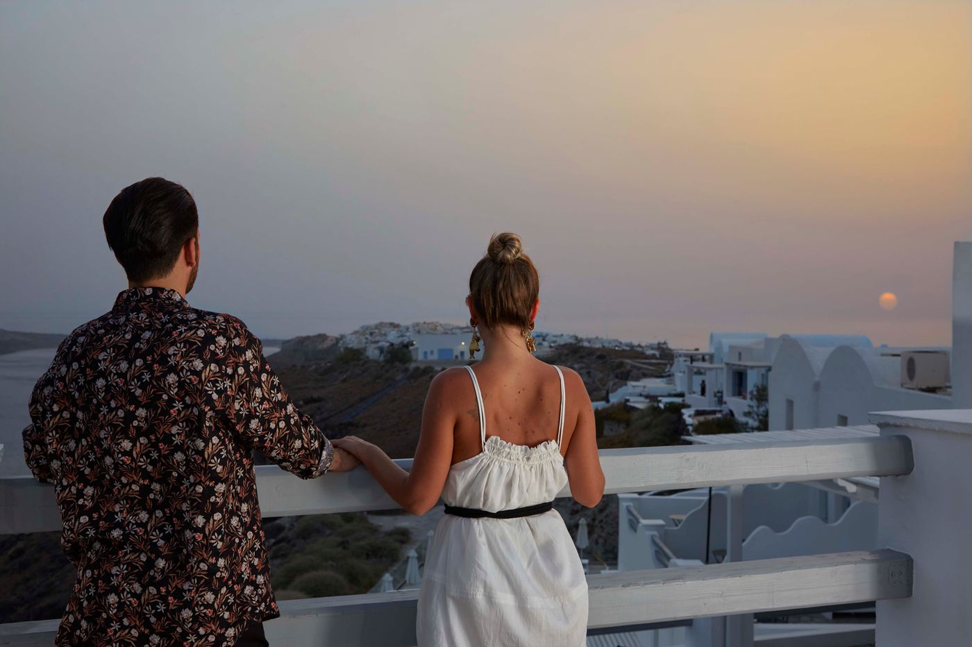 Mr-and-Mrs-White-Oia-Santorini-General-view-60