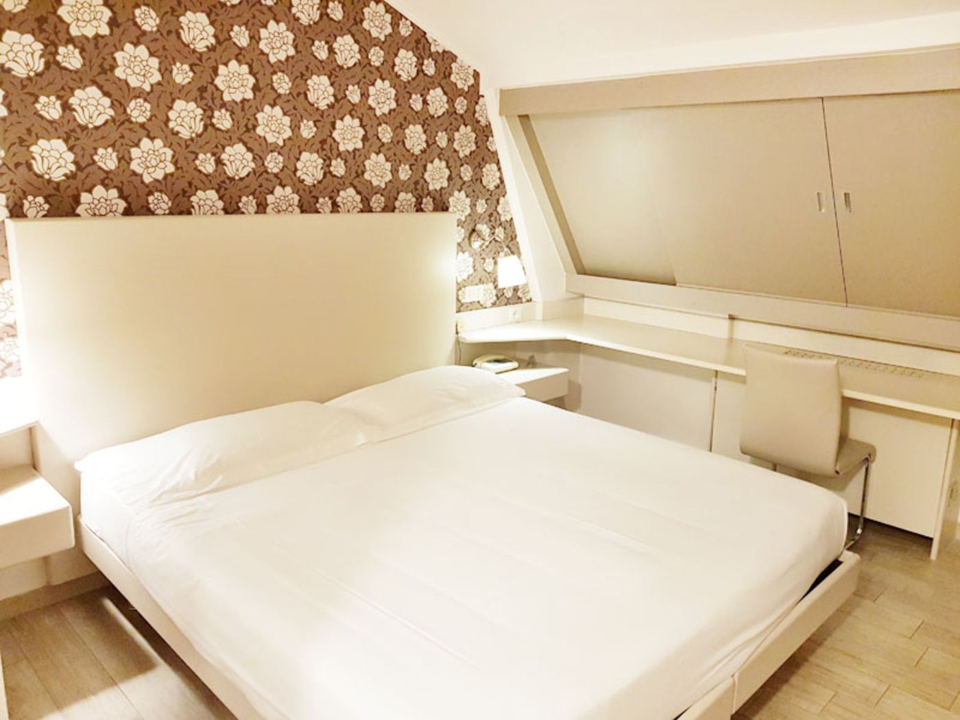 Axolute Comfort Hotel - Cantu-Italy-Cantù CO-Room-9