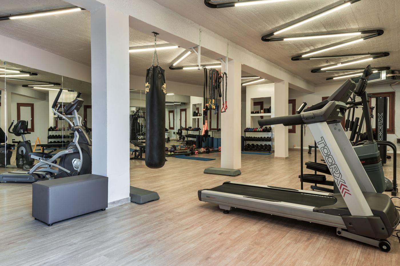 Hotel-Kassandra-Bay-Sports-and-Entertainment-69