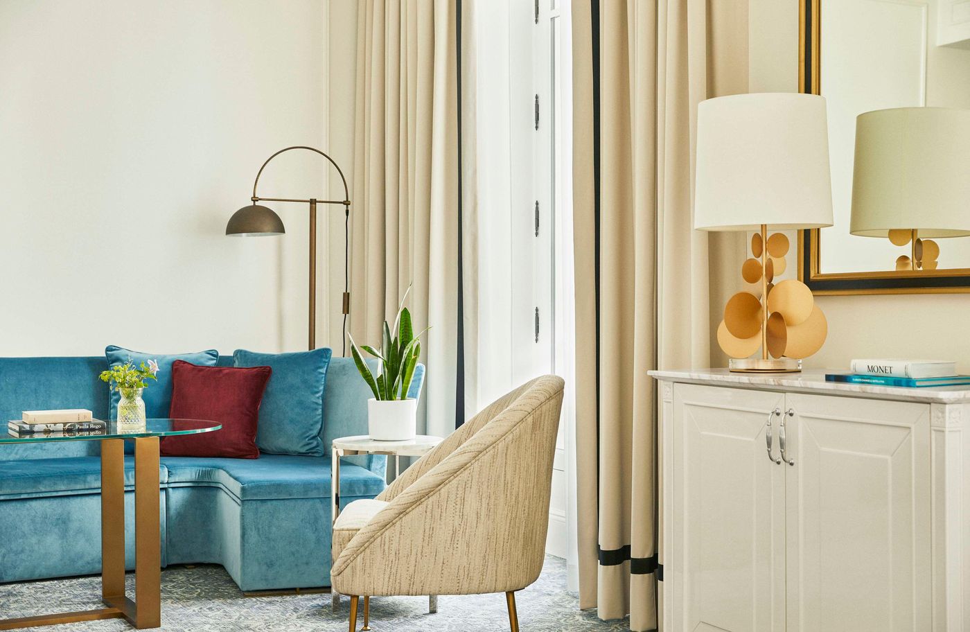 Hotel-du-Louvre-in-the-Unbound-Collection-by-Hyatt-Room-11