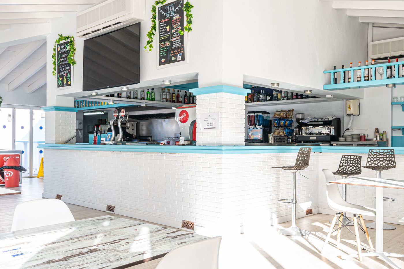 03.09.25 Holiday Center